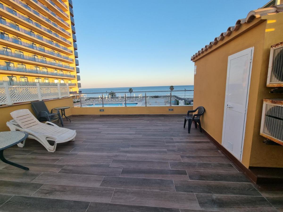 Апартаменты Penthouse Sea Views + Private Solarium Фуэнхирола Экстерьер фото
